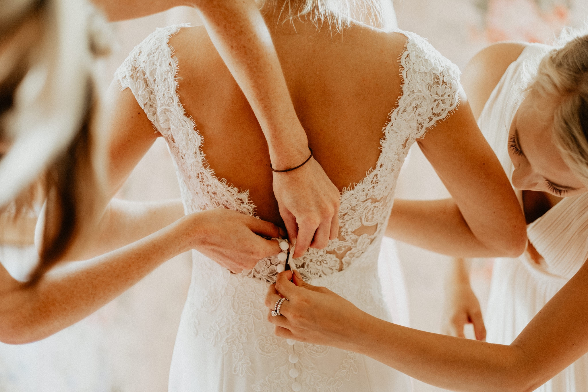 Bride's getting ready - Wedding in Villa Ulignano, Volterra, Tuscany
