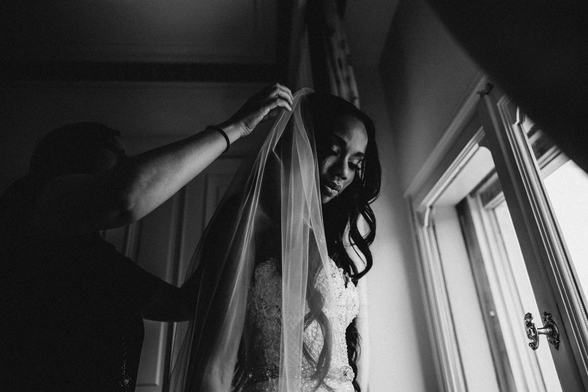 Bride's getting ready - Wedding in Florence at Villa Cora