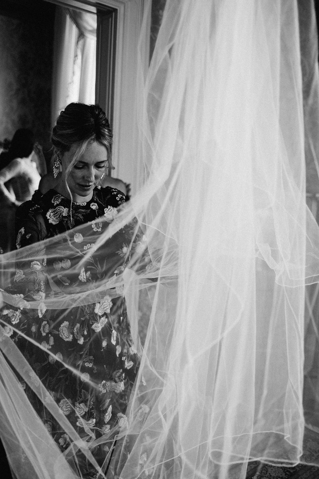 Getting Ready Bride - Wedding in Como Lake, Villa Serbelloni