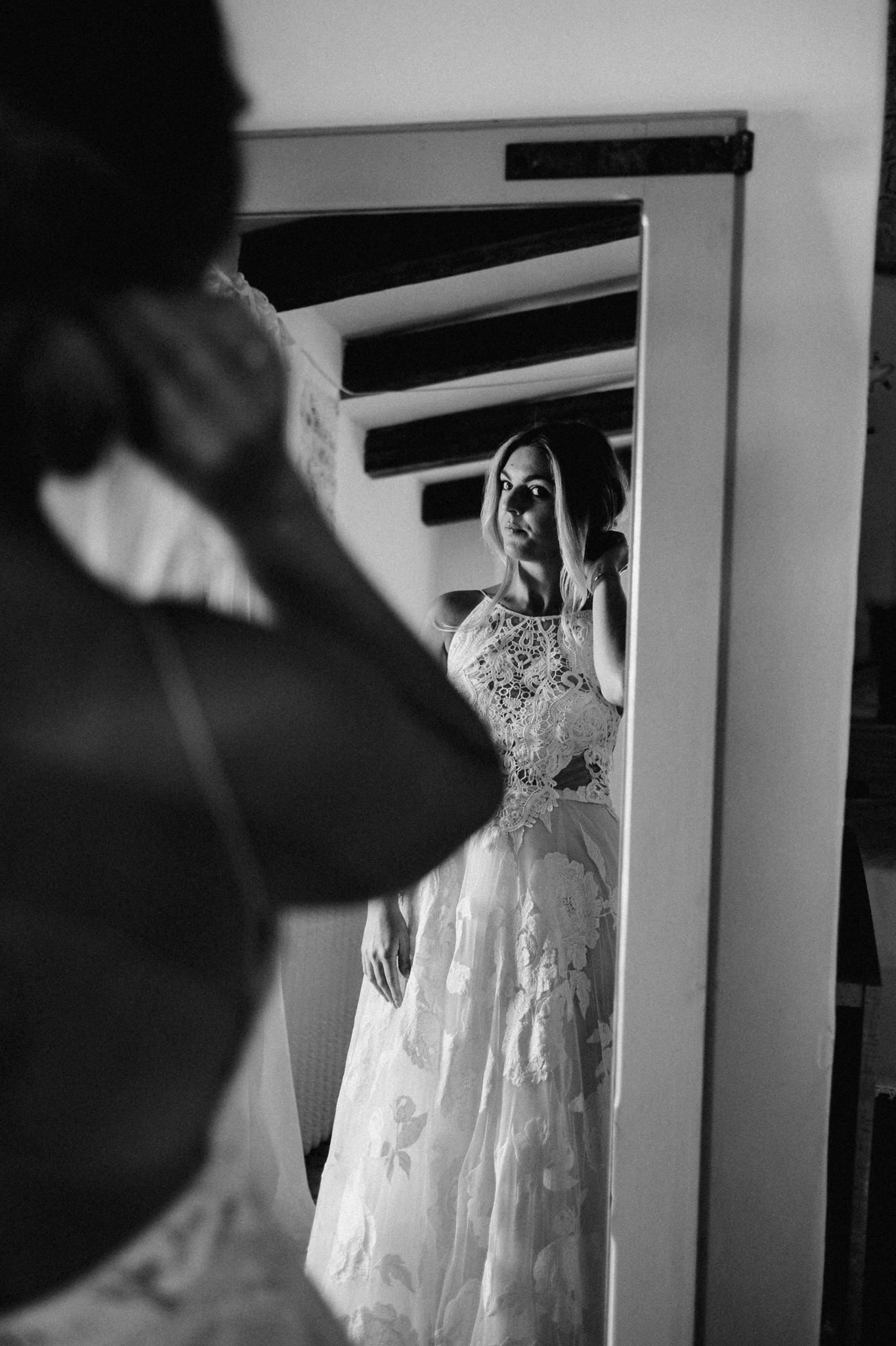 Getting ready - Wedding in Apulia, Italy - 35mm