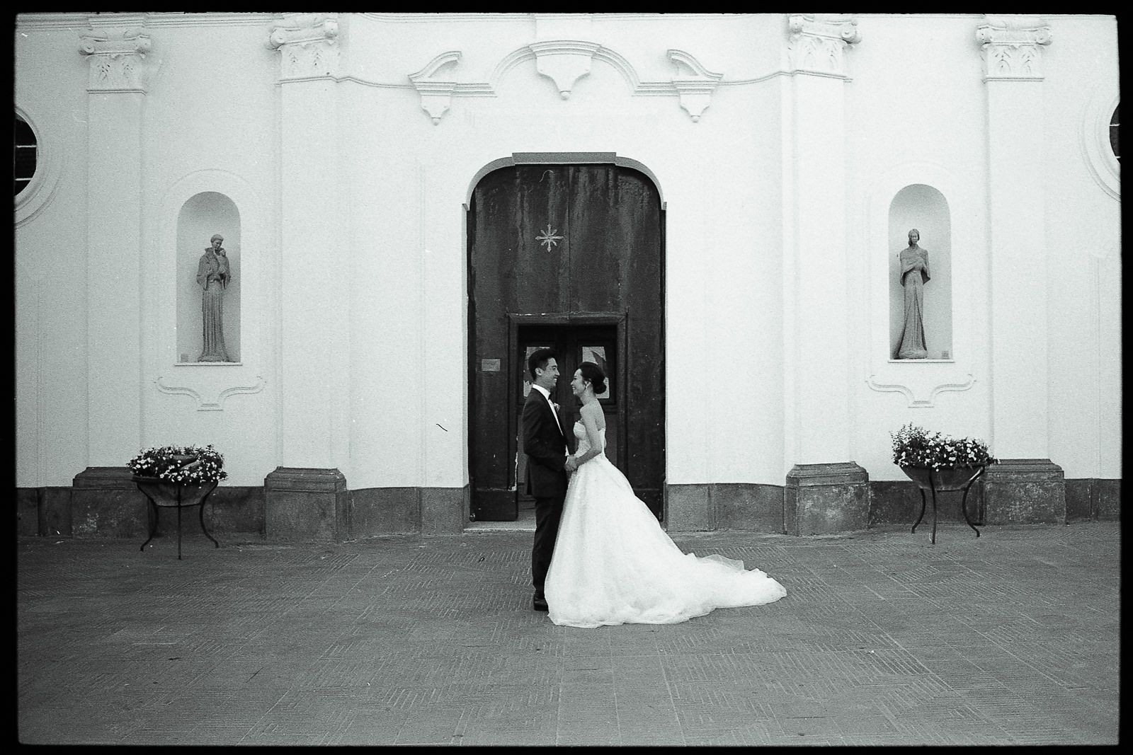Portraits - Wedding in Capri in 35mm Film Photography