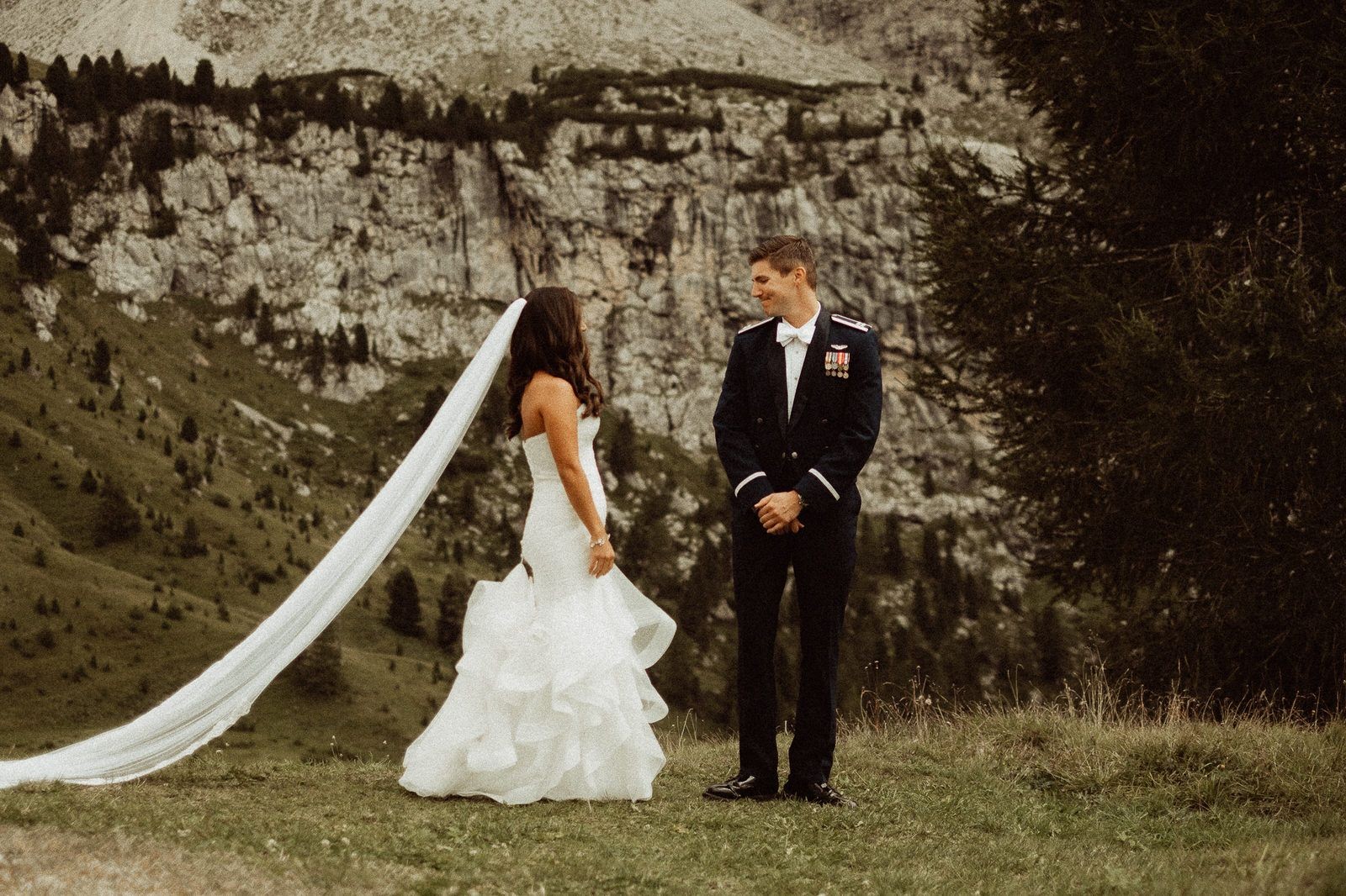First Look Gallery - Wedding in the Dolomites, Colfosco, Italy - Italian Apls