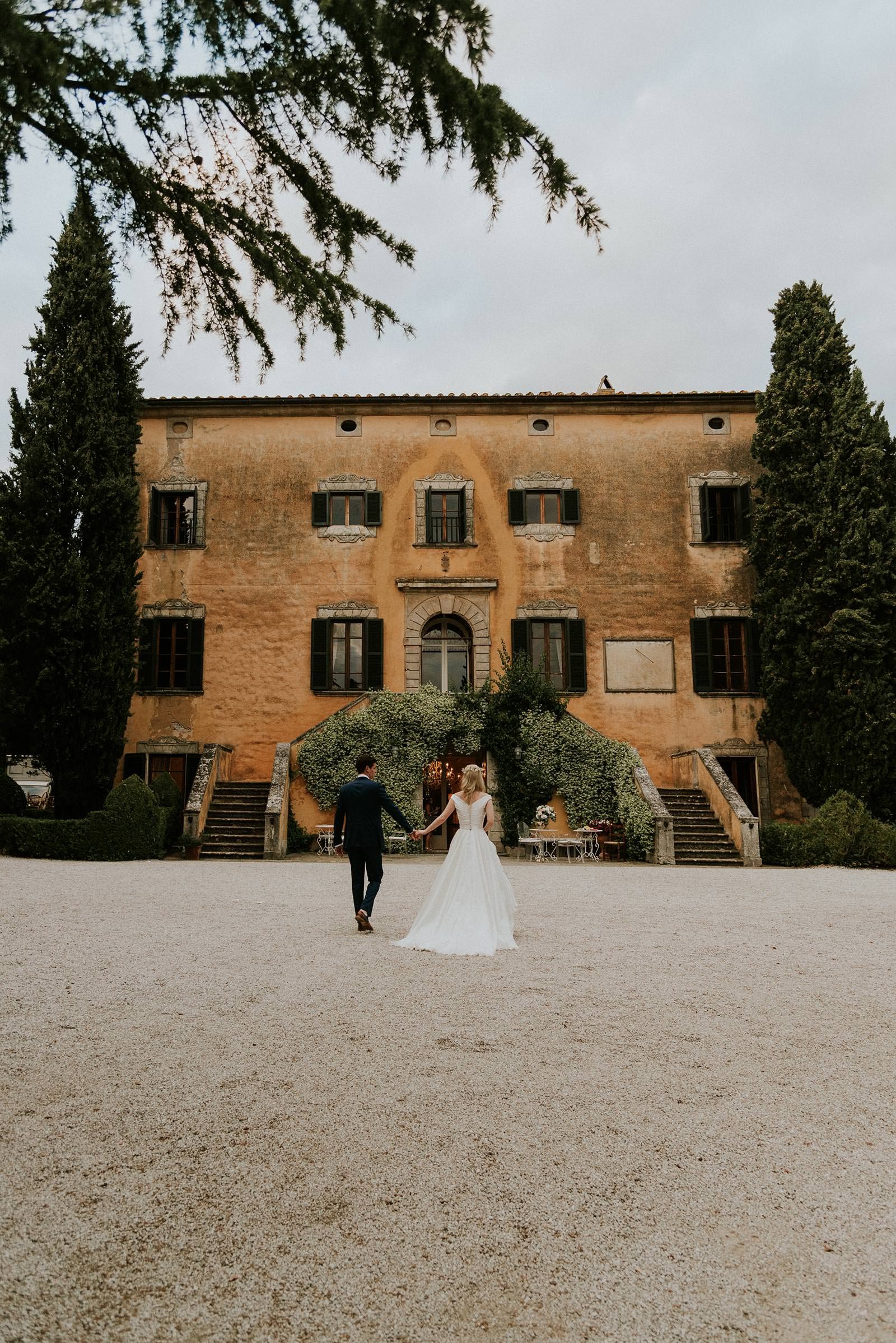 Portraits - Wedding Couple Portraits in Tuscany
