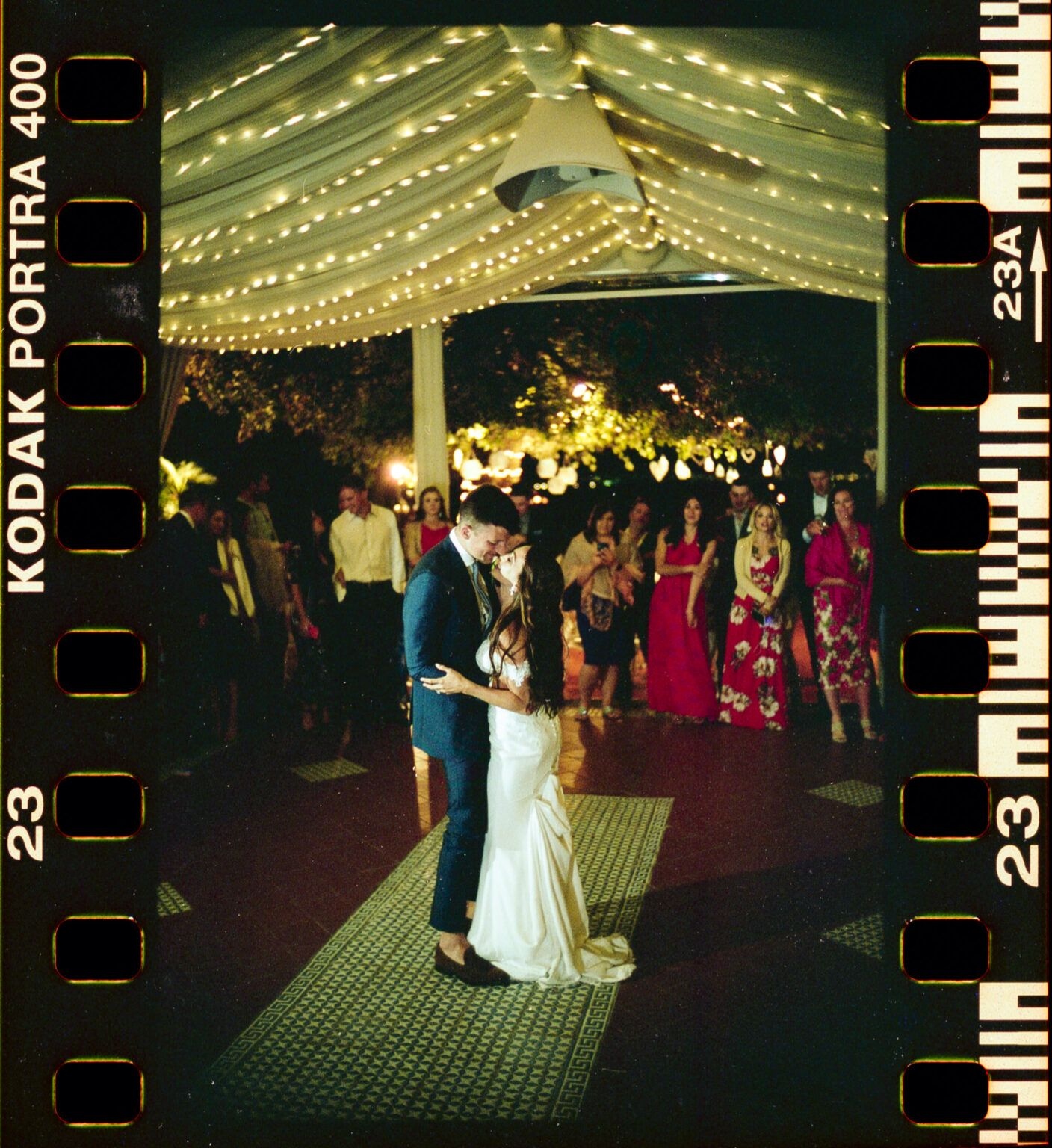 First dance on Leica M2 - Portra 400 - 35mm Gallery 01