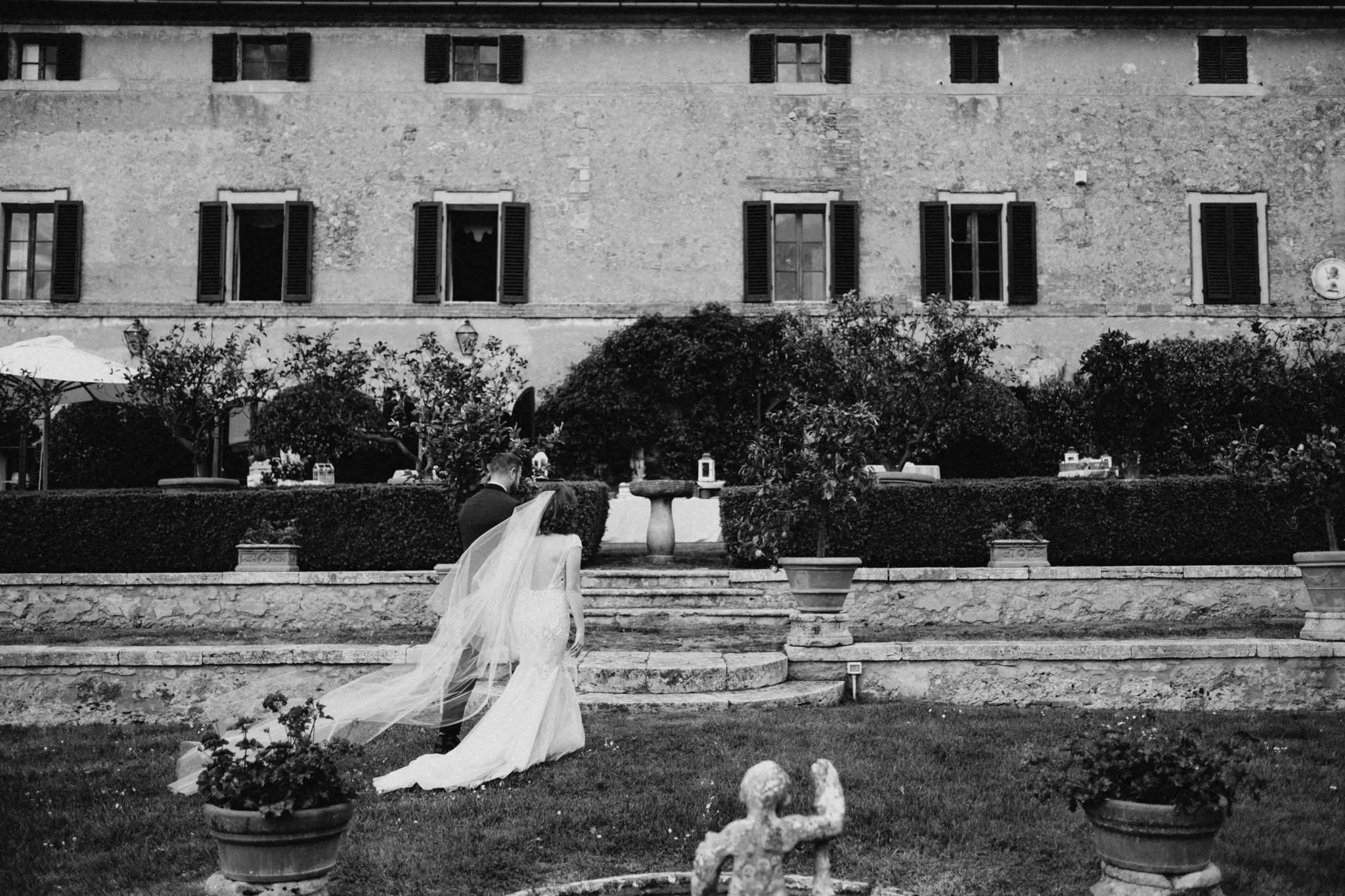 Wedding at Borgo Stomennano, Tuscany - Ceremony